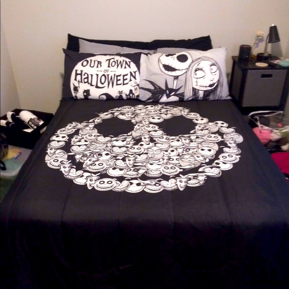Nightmare before Christmas blanket and two pillow cases